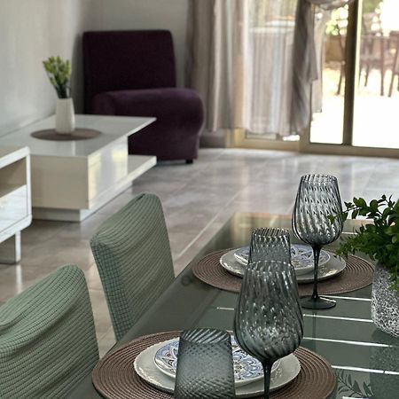 Beautiful Apartment Near The Sea And A Large Private Garden Paphos Exterior photo